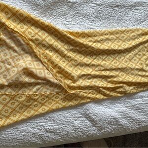 Yellow Geometric Patterned Scarf